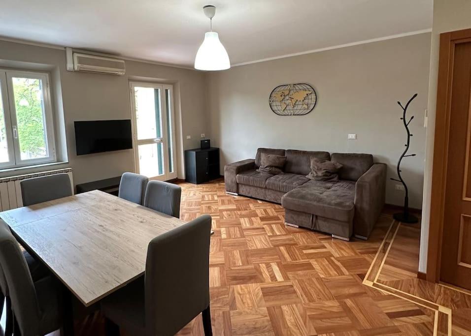 Nicola Apartment Lucca Bagian luar foto